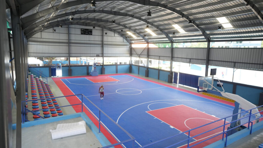 Ministerio de Deportes entrega multiuso Antonio Duvergé del sector Honduras
