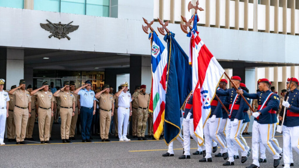 MIDE recibe y condecora a campeones de Fuerza Comando Paraguay 2026 tras histórico primer lugar