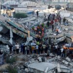 Colapsa edificio en Gaza: 20 muertos y 60 desaparecidos