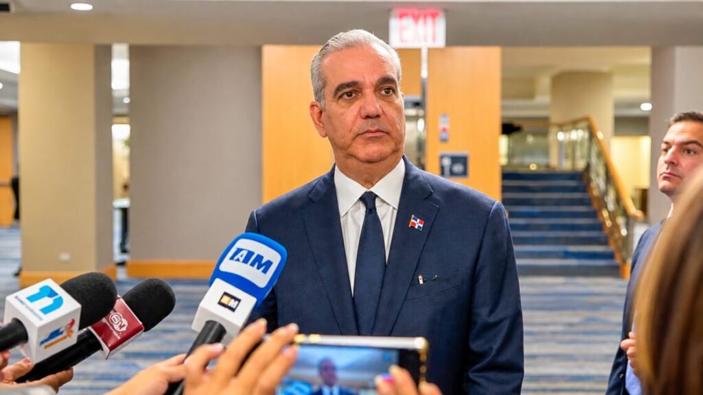 Presidente Abinader advierte a responsables de ataque contra Julián Oro Duro y su esposa: “Que se entreguen; si no, les va a ir peor”