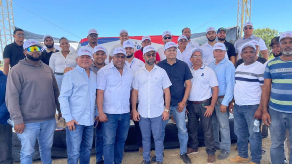 FEDA y CTC impulsan capacitación en tecnología de drones para productores agropecuarios de Montecristi