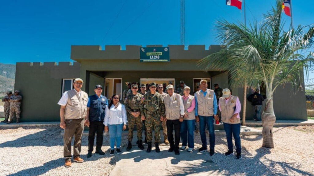 Gobierno inicia construcción de 14.5 kilómetros de verja perimetral fronteriza en Jimaní