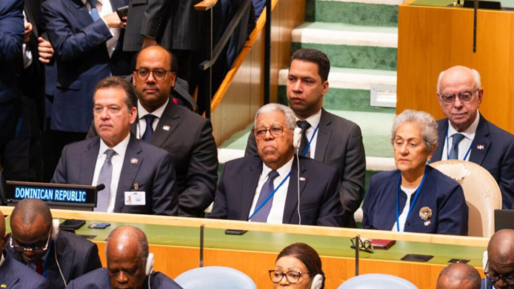 Canciller Víctor Bisonó encabeza delegación dominicana en apertura de Asamblea General de la ONU en Nueva York