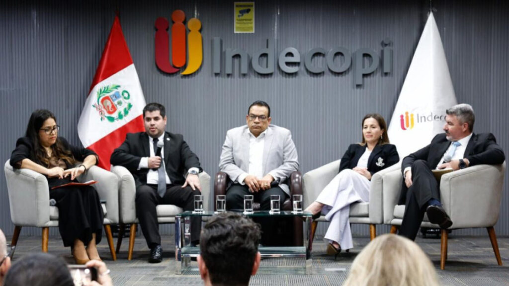 La República Dominicana presenta en Perú experiencia técnica y jurídica contra la piratería digital