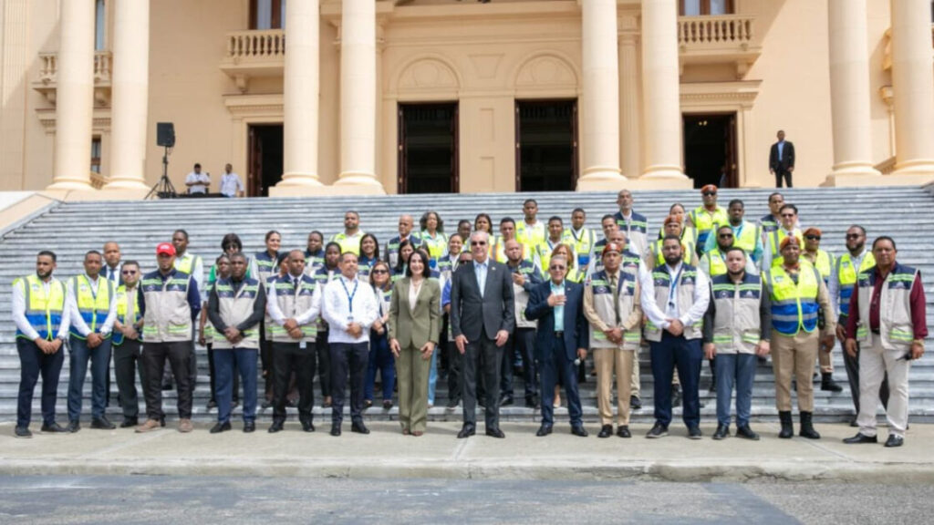 Presidente Abinader felicita al COE y a todos los organismos de socorro, instituciones públicas y privadas por la coordinación del Simulacro Nacional