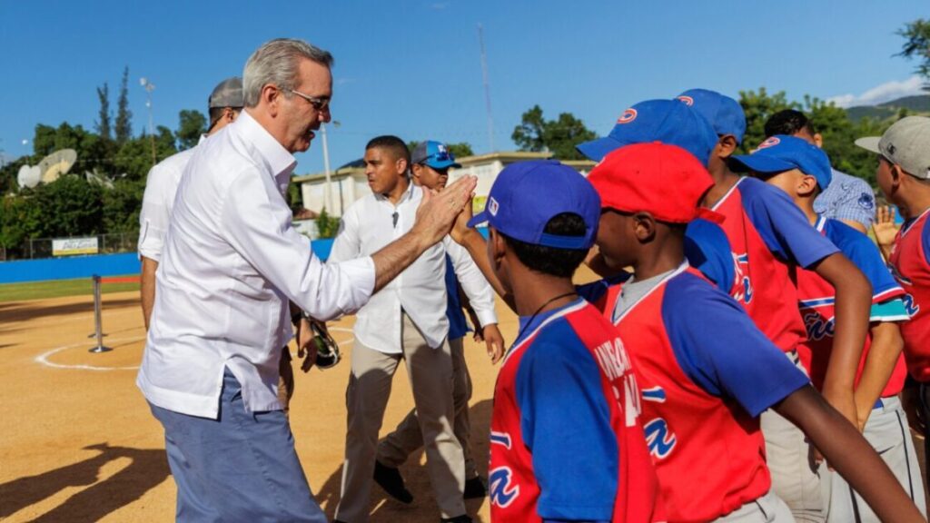 Presidente Luis Abinader inaugurará Complejo Educativo y Deportivo Pedro Martínez en Manoguayabo este jueves