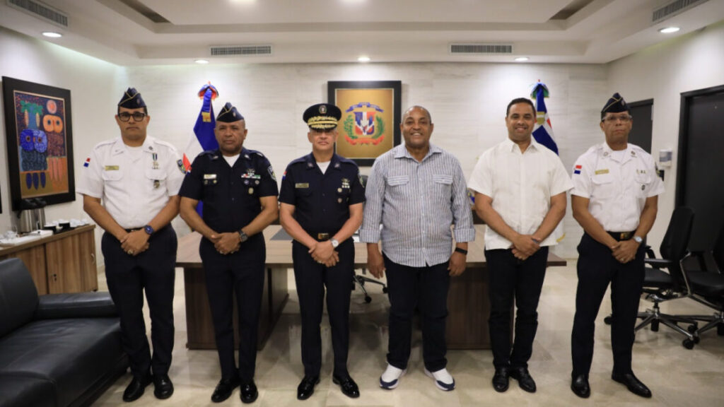 Desarrollo Provincial y Policía Nacional refuerzan coordinación para avanzar en infraestructura policial