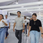 Ministro de Cultura Roberto Ángel Salcedo supervisa trabajos del montaje de la Feria Internacional del Libro Santo Domingo 2026