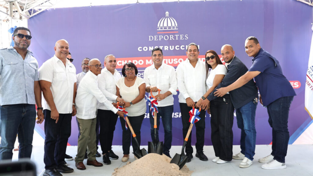 Ministerio de Deportes inicia construcción de siete multiusos en la región Sur con inversión de 200 millones de pesos.