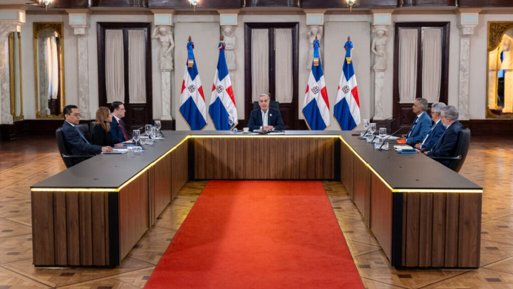 Presidente Luis Abinader: «los subsidios permanentes y coyunturales han sido clave para reducir la pobreza en medio de crisis internacionales»