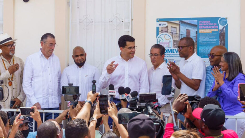 Mitur inaugura programas de vivienda y recuperación de fachadas en Ciudad Colonial