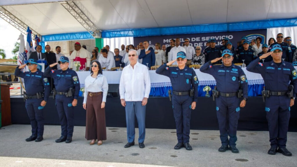 Presidente Luis Abinader deja iniciado en La Altagracia despliegue del nuevo modelo de patrullaje con 990 agentes entrenados y equipados para continuar fortaleciendo la seguridad en la región Este