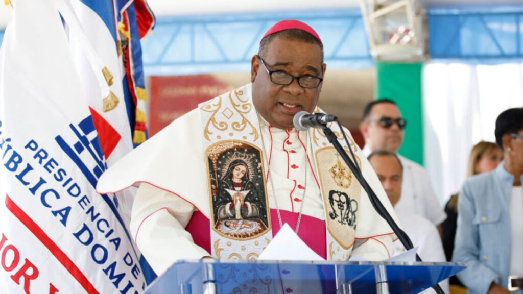 Monseñor Castro Marte destaca transformación policial impulsada por el presidente Abinader y afirma que tiene una visión clara de hacia dónde debe caminar la seguridad