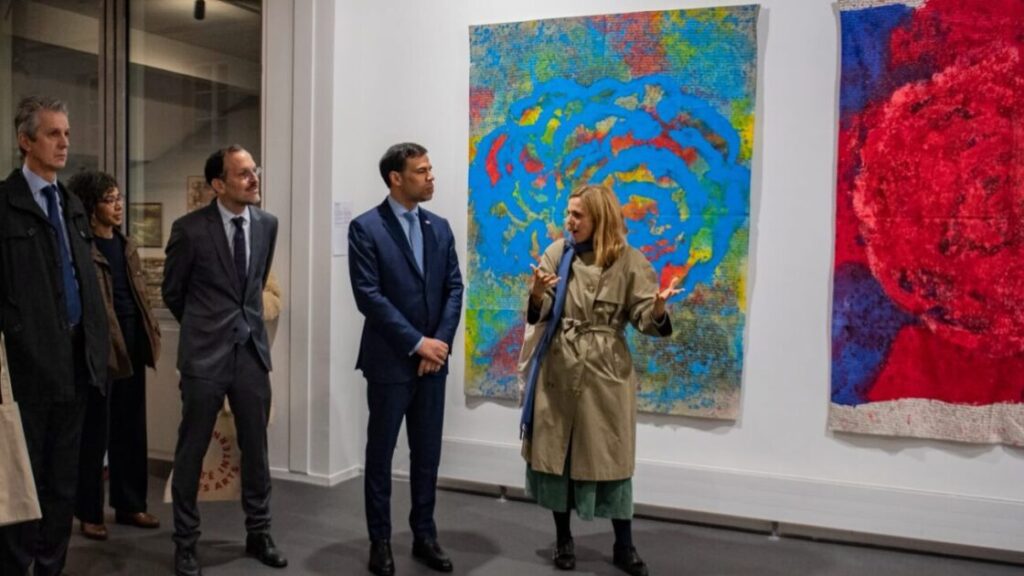 Ministro Roberto Ángel Salcedo realiza agenda de trabajo en París para impulsar la cooperación patrimonial y el intercambio artístico