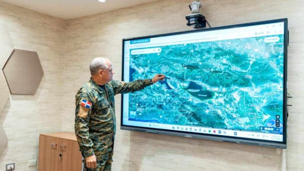 Ministro de Defensa encabeza reunión estratégica para dar seguimiento a situación en Haití y garantizar la seguridad y estabilidad en la frontera