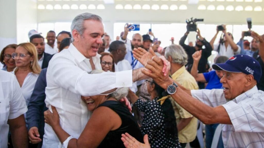 Presidente Luis Abinader inaugurará dos escuelas, una estancia infantil, el proyecto Santa Fe-Infotep y un sistema contra incendios y abastecimiento de agua este sábado en San Pedro de Macorís