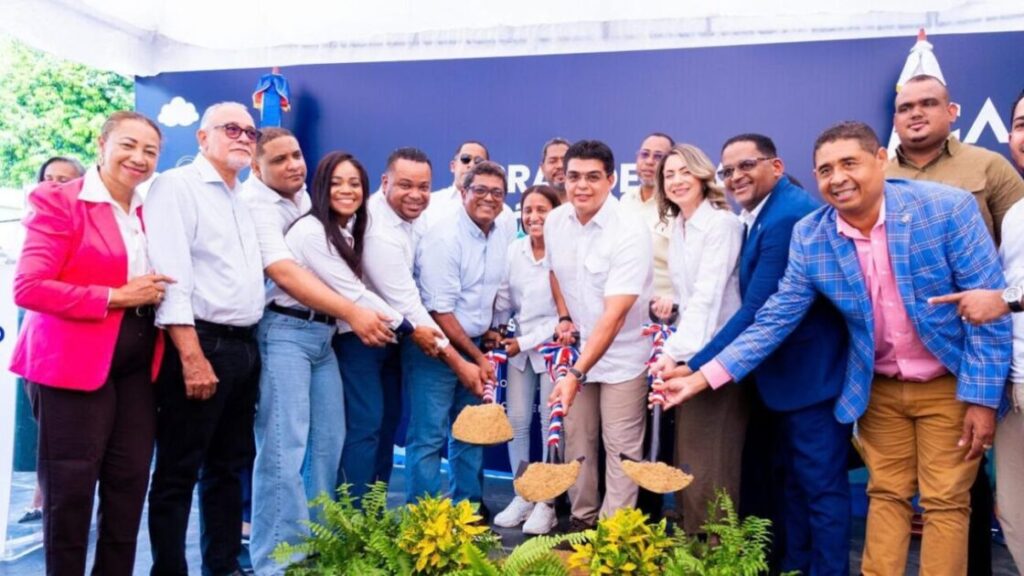 Caasd inicia el saneamiento de ocho cañadas en Los Alcarrizos