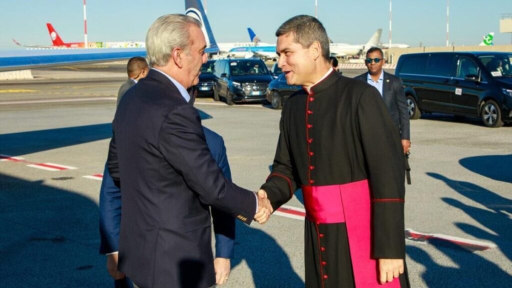 Presidente Luis Abinader informa que invitará oficialmente al papa León XIV a visitar la República Dominicana en 2027