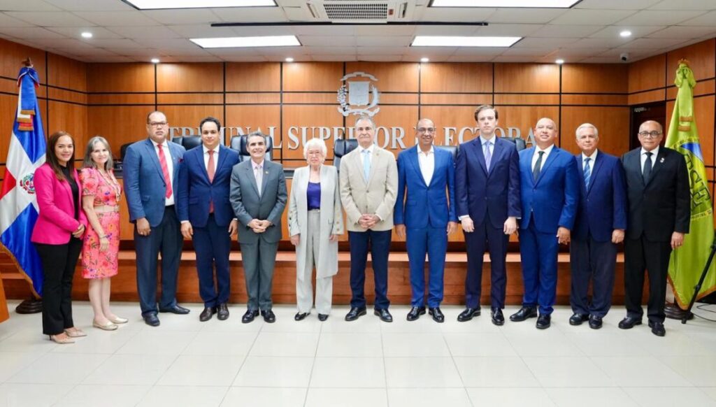 @PRM_Oficial fortalece militancia con la participación en el diplomado de justicia electoral impartido por el Tribunal Superior Electoral (TSE)
